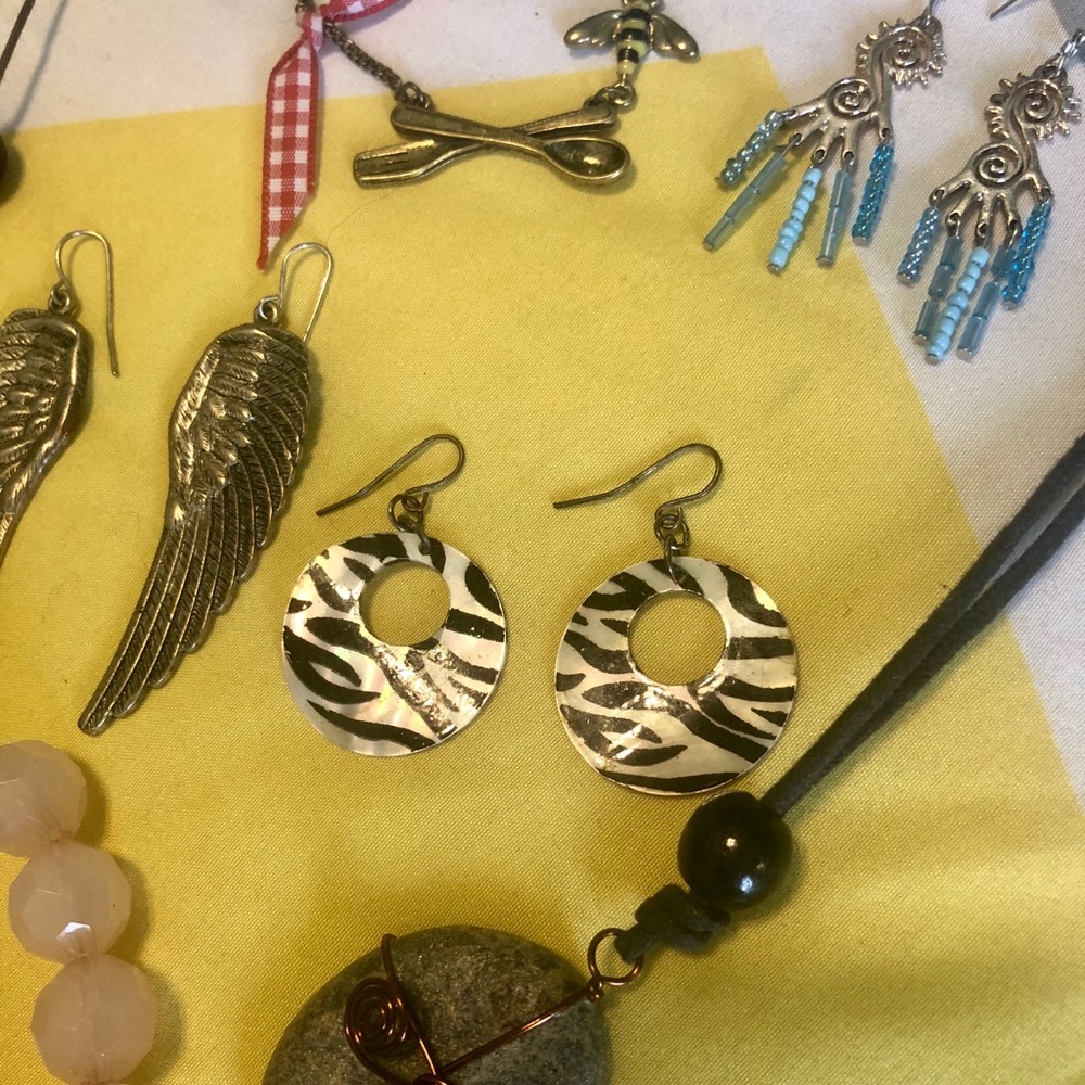 Jewelry bundle! - Picture 2 of 3